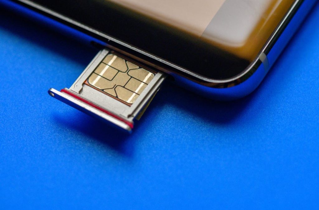 eSIM или обычная SIM