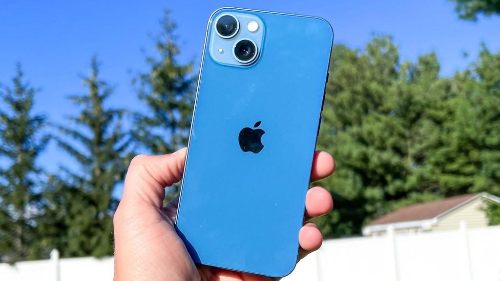 Какие iPhone не стоит покупать в 2025