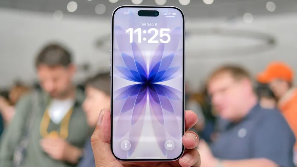Сравнение iPhone 17, iPhone Air и iPhone 17 Pro