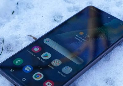 как защитить смартфон от холода