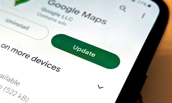 обновить приложение на Андроиде