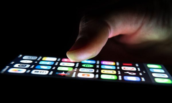 Что делать со смартфоном умершего человека