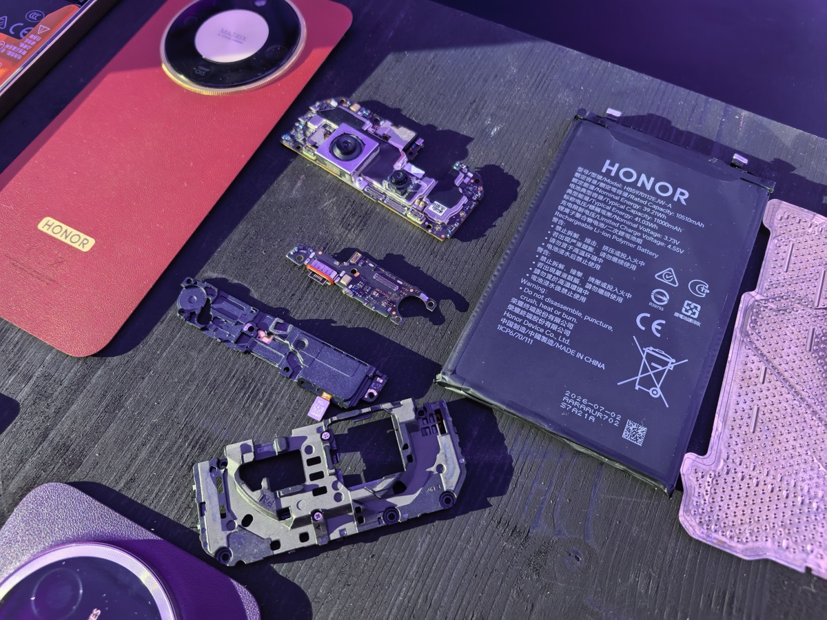 Аккумулятор HONOR X9e Pro емкостью 11 000 мАч